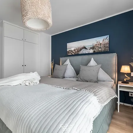 Pier 18 Apartment *
