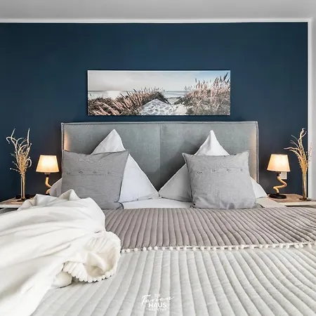 Apartment Pier 18 *