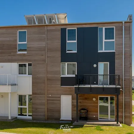 Pier 18 Apartment